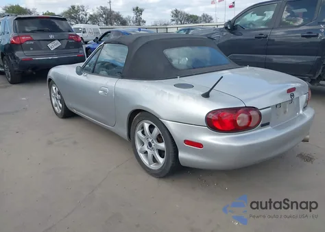 2002 Mazda Mx-5 Miata Cloth/Ls/Se z USA, uszkodzony, nr VIN JM1NB353120226006